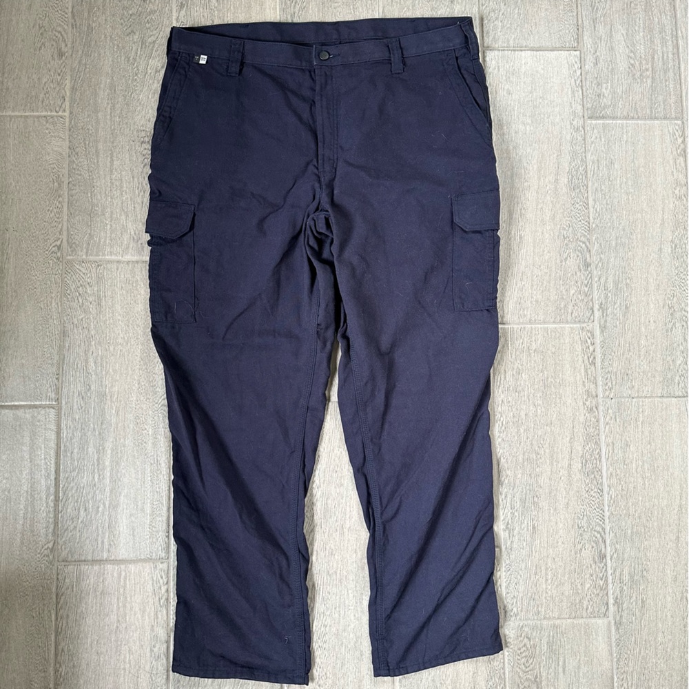 Carhartt FR Work Pants Mens 42x32 Navy Blue Utility Workwear Flame Resistant